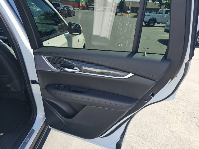 New 2025 Cadillac XT6 Sport w/ Technology Package image 18