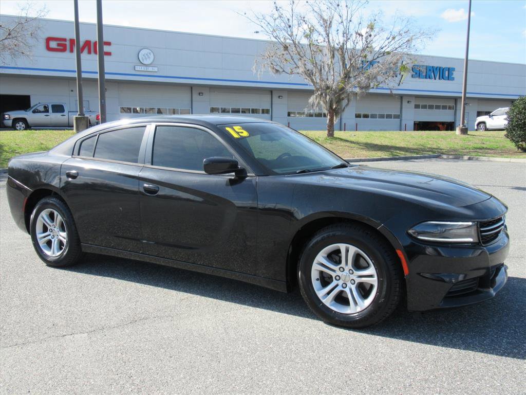 Used 2015 Dodge Charger SE w/ Power Sunroof Group image 2