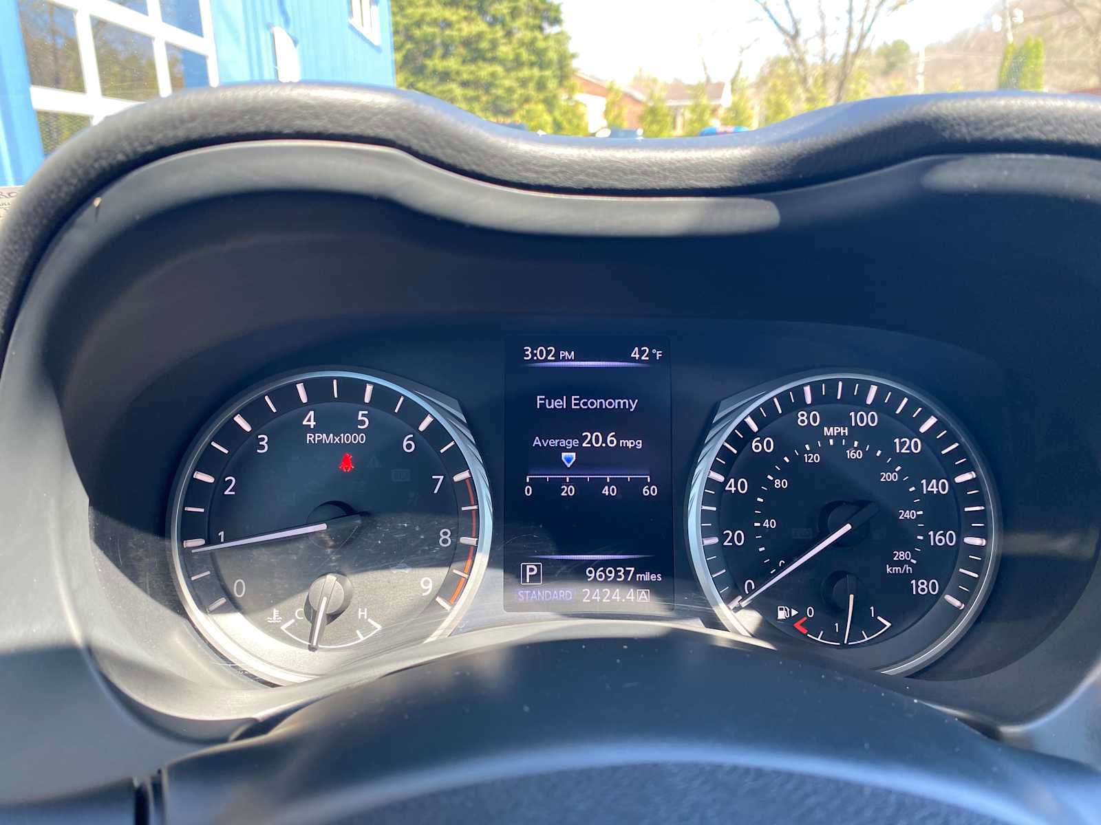 Used 2018 INFINITI Q50 Luxe AWD/4WD image 16