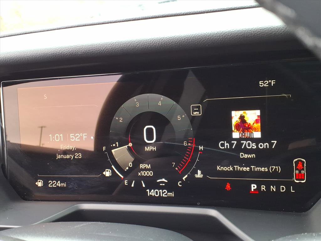 Used 2025 GMC Acadia Elevation image 29