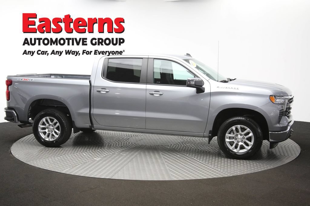 Used 2023 Chevrolet Silverado 1500 LT AWD/4WD image 48