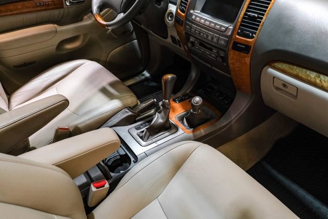 Used 2004 Lexus GX 470 image 26