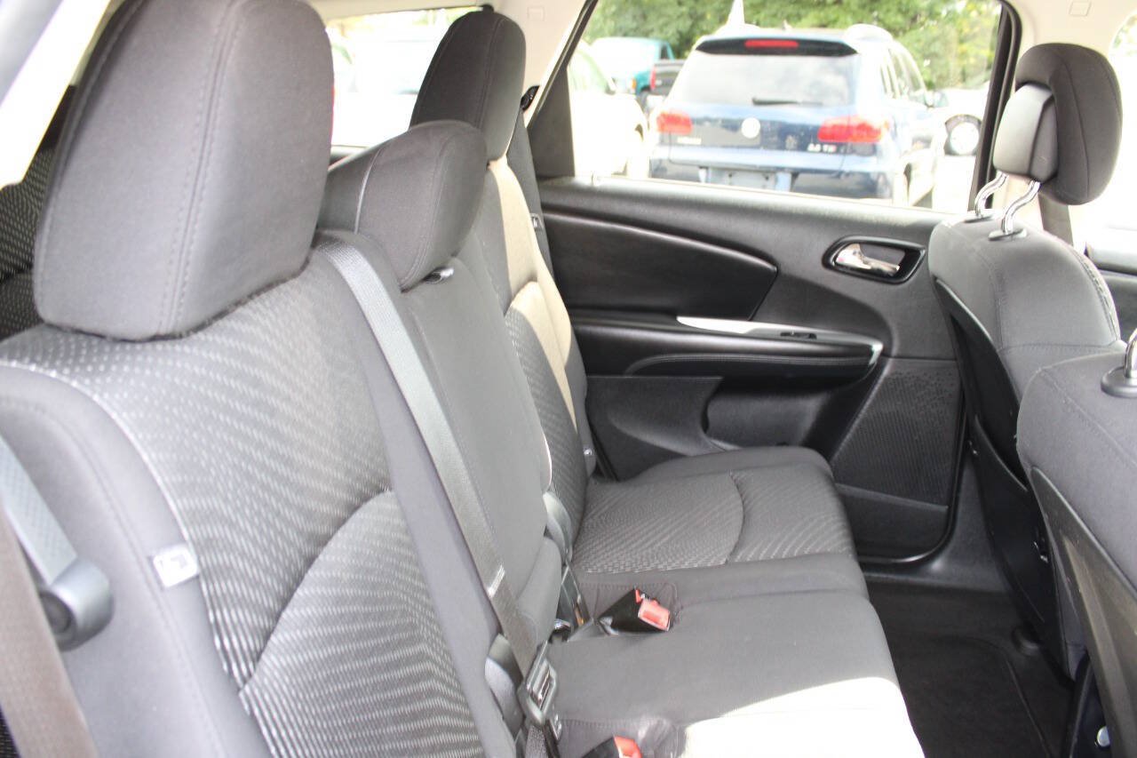 Used 2012 Dodge Journey SXT w/ Popular Equipment Group FWD image 16