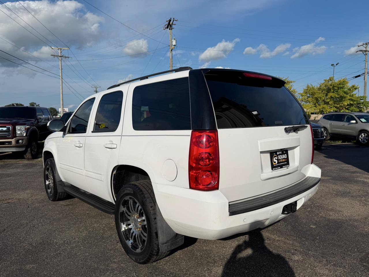 Used 2012 GMC Yukon SLE w/ Convenience Package AWD/4WD image 3