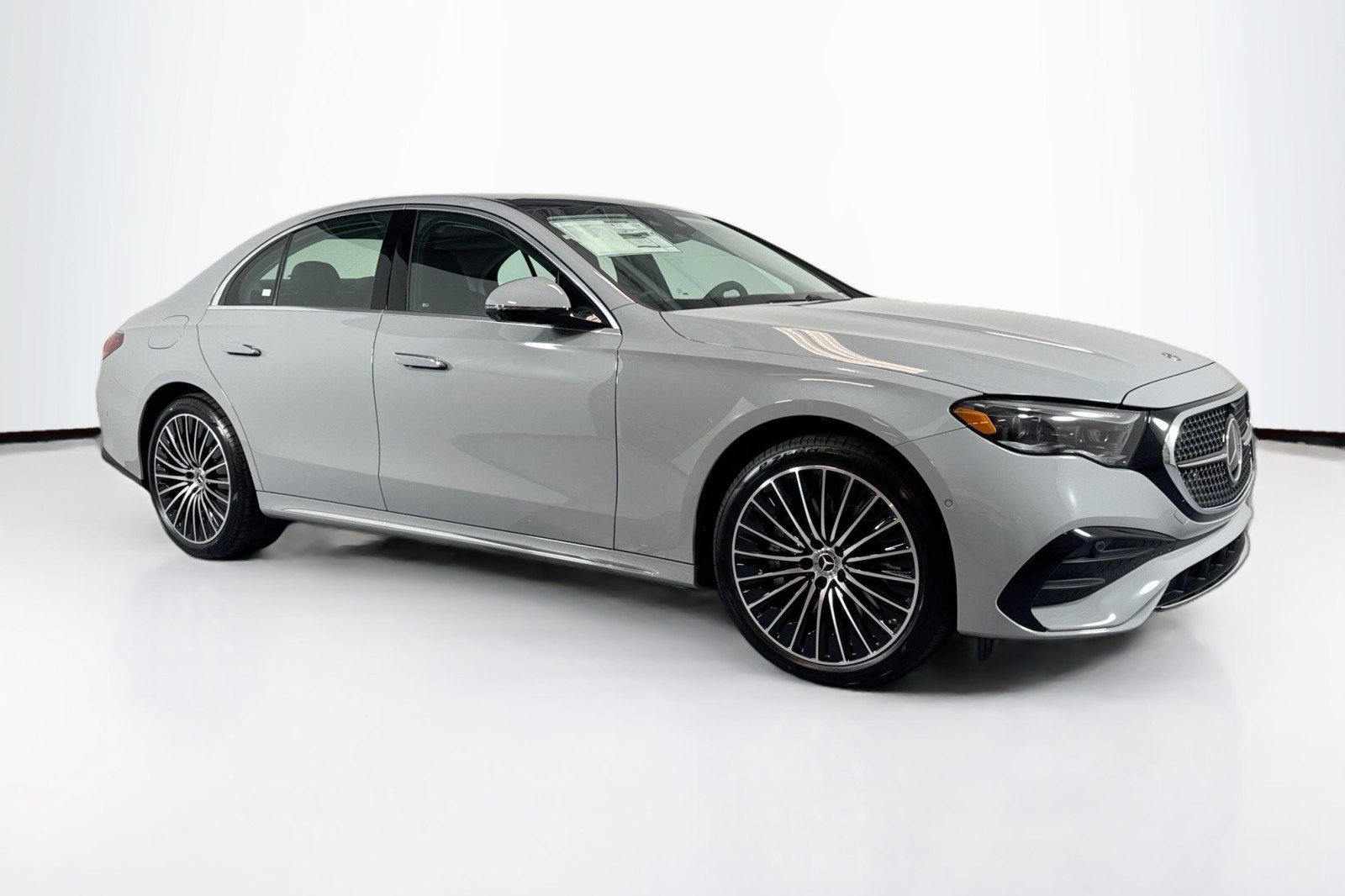 New 2026 Mercedes-Benz E 450 4MATIC Sedan image 3