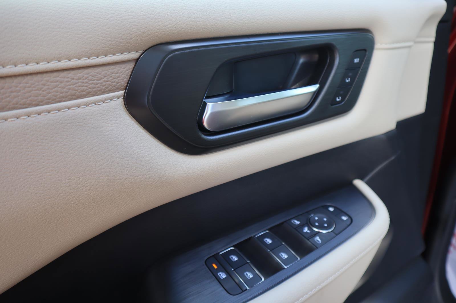 New 2026 Nissan Armada Platinum image 16