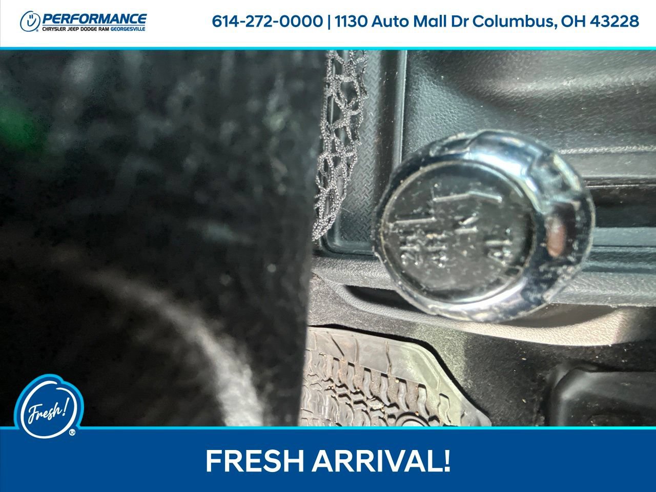 Used 2016 Jeep Wrangler Unlimited Sport w/ Connectivity Group AWD/4WD image 25