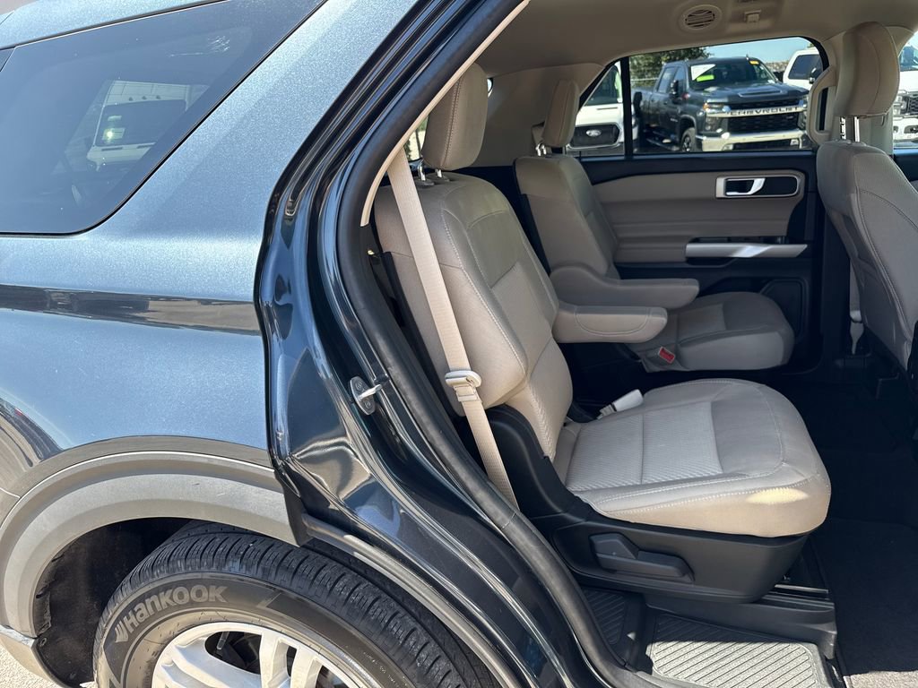 Used 2023 Ford Explorer XLT RWD image 26