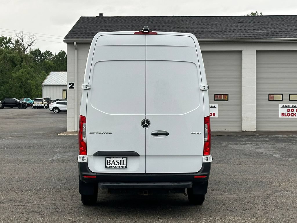 Used 2022 Mercedes-Benz Sprinter 1500 image 12