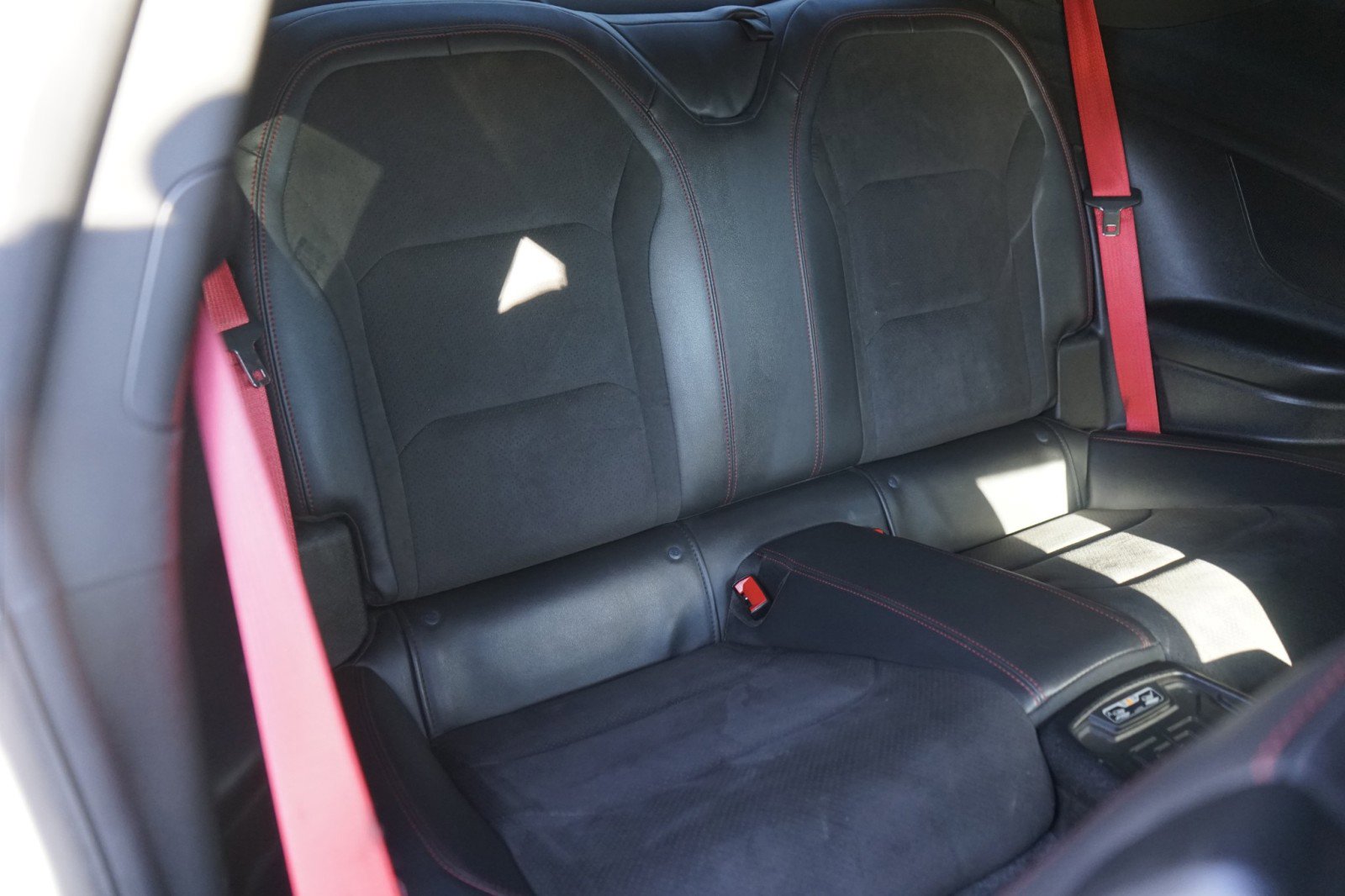 Used 2018 Chevrolet Camaro ZL1 image 19