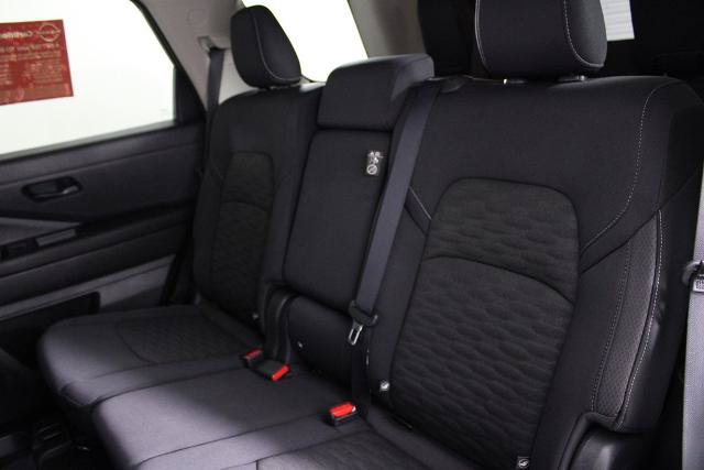 Certified 2025 Nissan Pathfinder SV AWD/4WD image 20