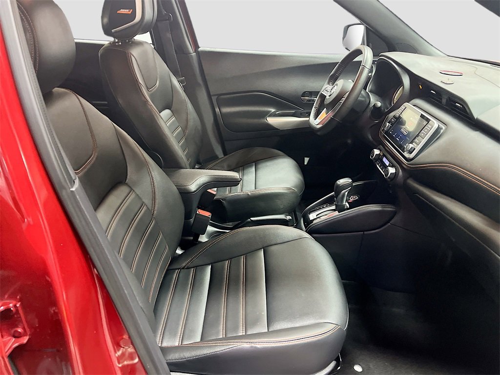 Used 2020 Nissan Kicks SR w/ SR Premium Package image 27