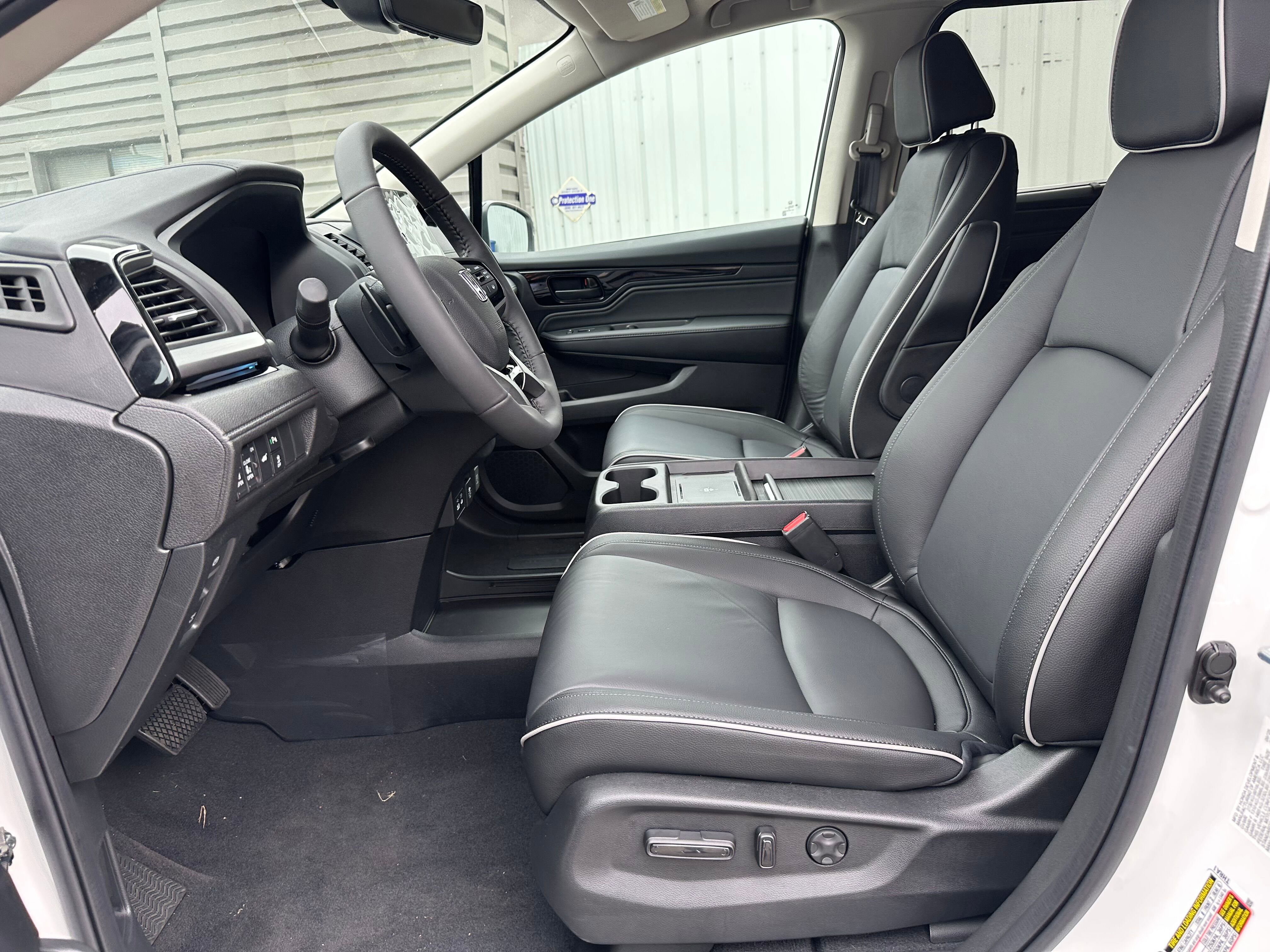 New 2026 Honda Odyssey Touring image 19