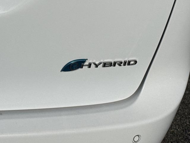 Used 2024 Chrysler Pacifica Limited FWD image 11