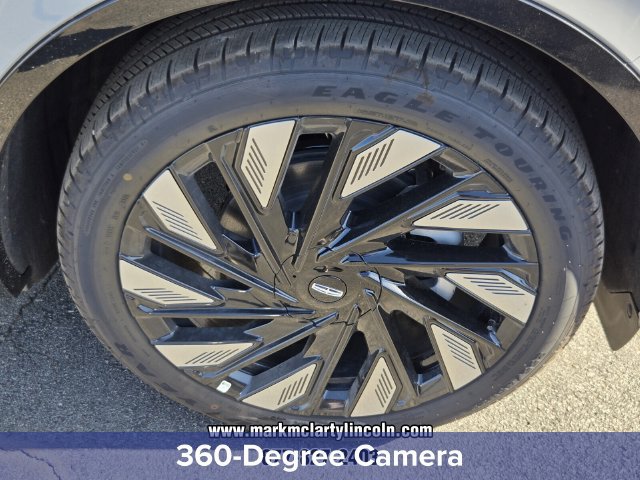 New 2026 Lincoln Nautilus Reserve w/ Jet Appearance Package AWD/4WD image 17