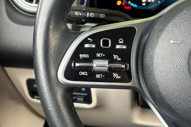 Used 2022 Mercedes-Benz GLB 250 image 35