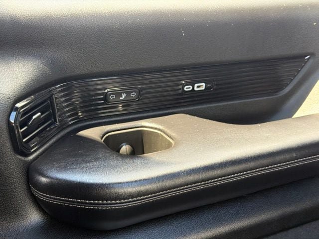 Used 2024 Jeep Grand Wagoneer L 4WD image 36