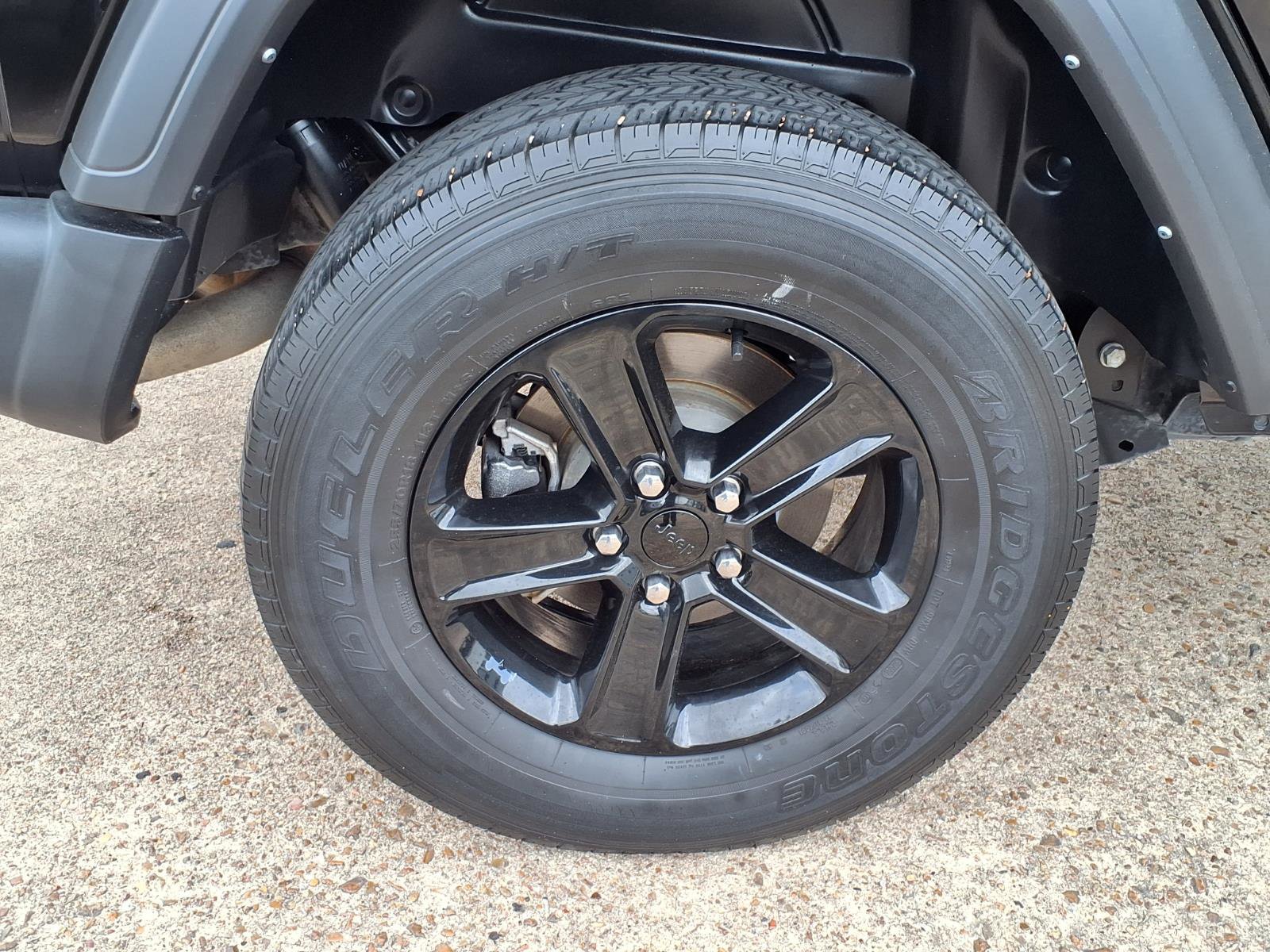 Used 2023 Jeep Wrangler Unlimited Sport AWD/4WD image 29