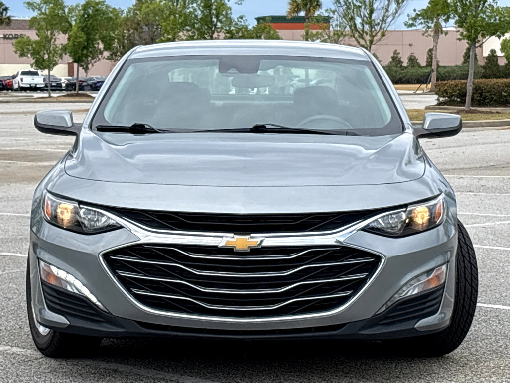 Used 2024 Chevrolet Malibu LT FWD image 2