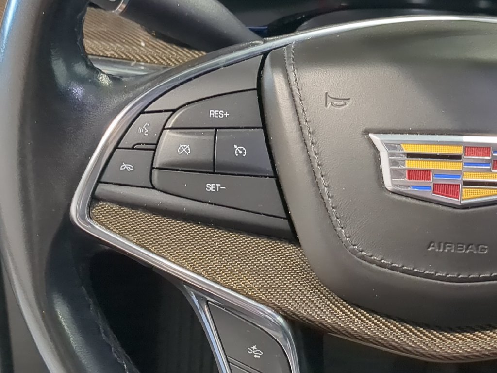 Used 2019 Cadillac XT5 Platinum AWD/4WD image 29