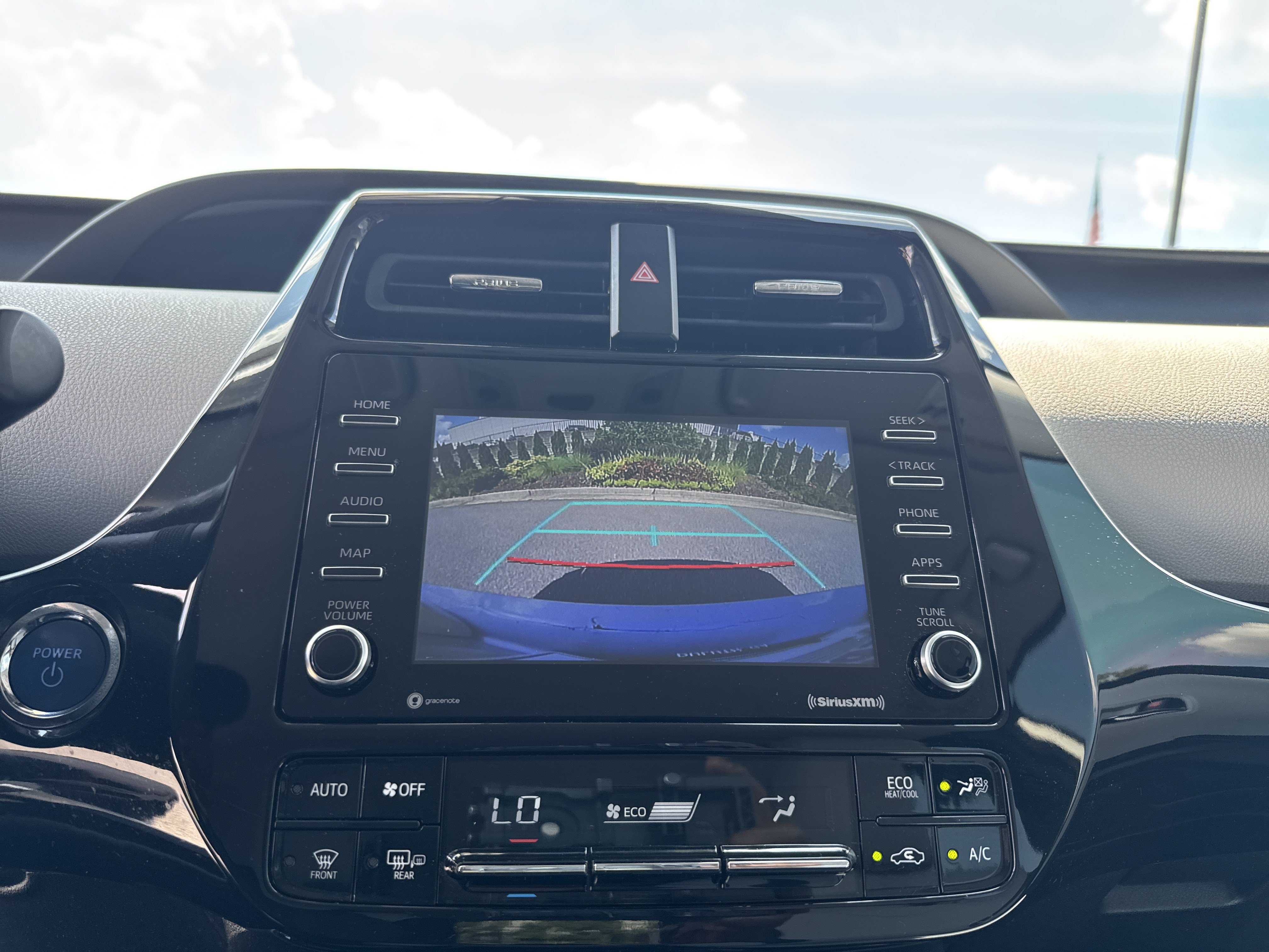 Used 2022 Toyota Prius LE FWD image 24