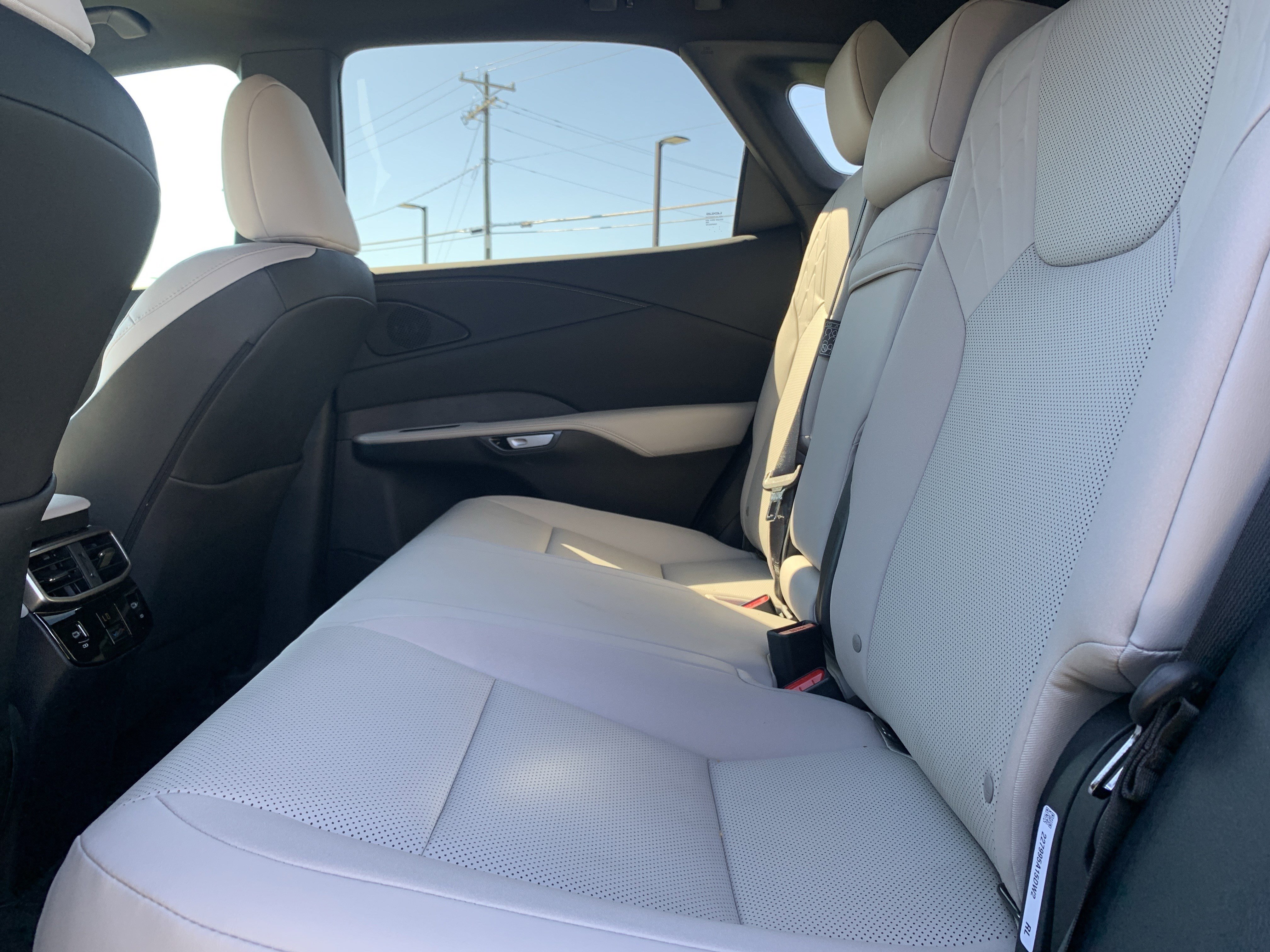 Certified 2026 Lexus RX 350h w/ Convenience Package image 32