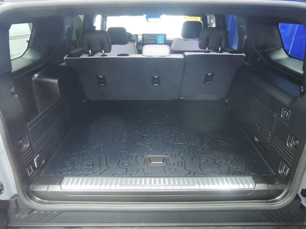 Used 2024 GMC Hummer EV 3X w/ LPO, Illumination Package AWD/4WD image 35