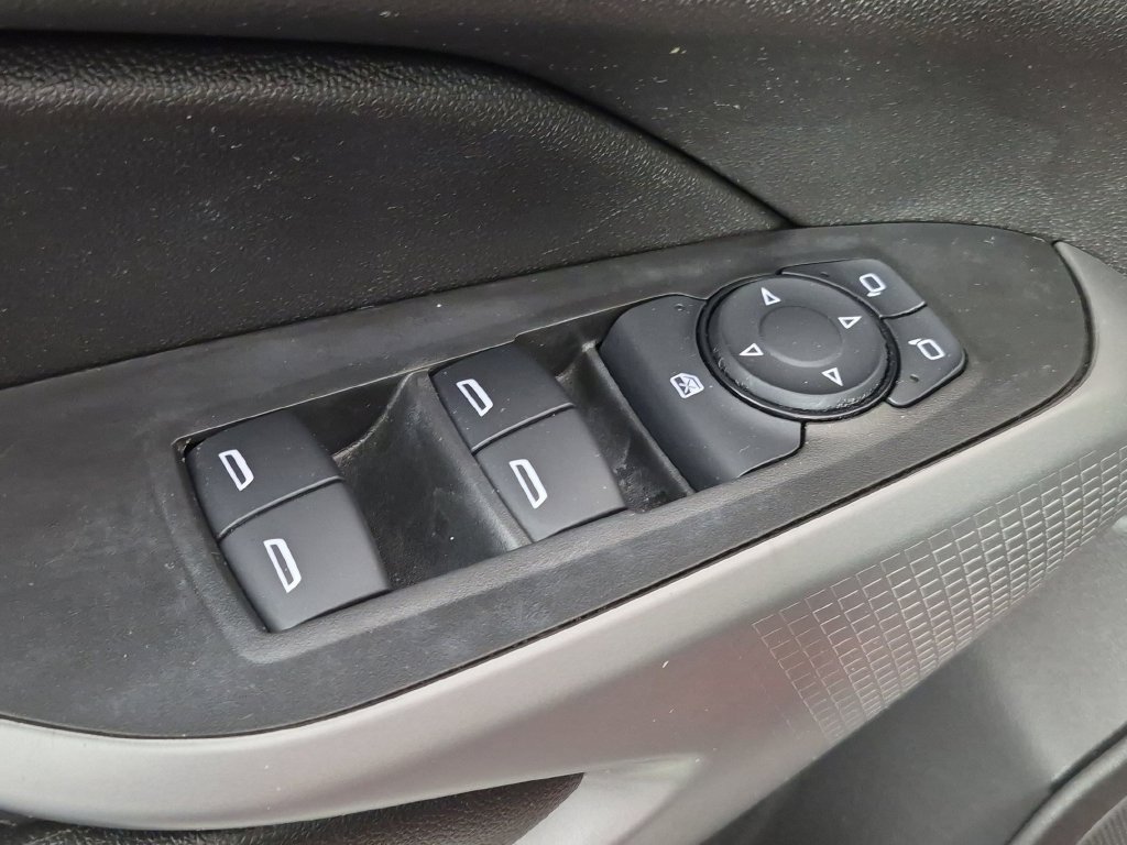 Certified 2024 Chevrolet Trax LS w/ LS Convenience Package FWD image 14