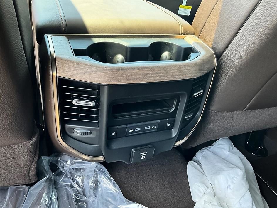 New 2026 RAM 3500 Longhorn AWD/4WD image 33