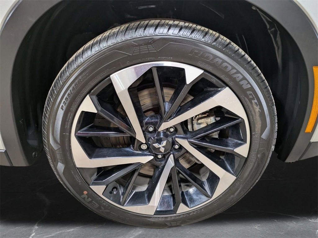 Used 2022 Mitsubishi Outlander ES image 29