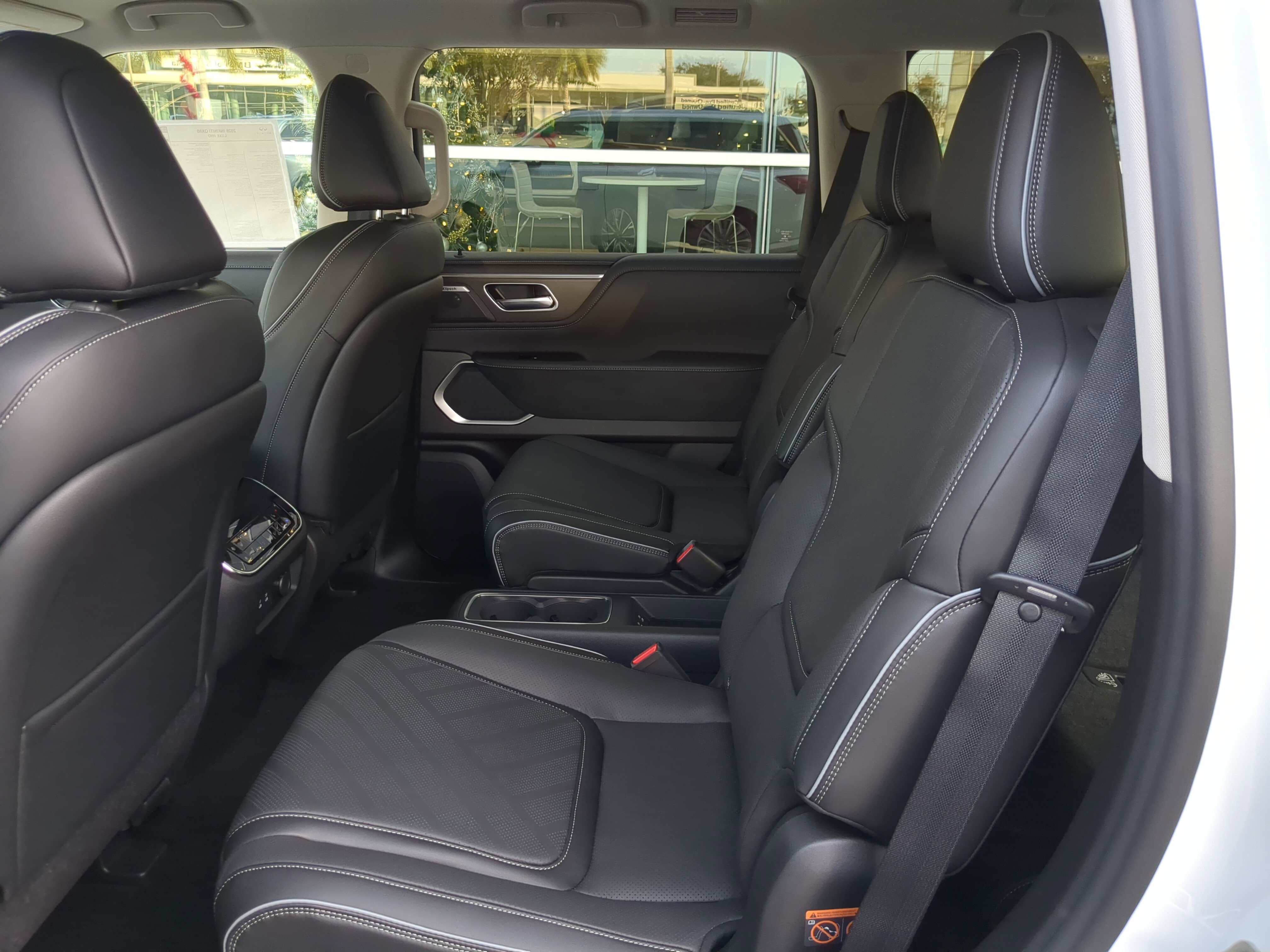 New 2026 INFINITI QX80 Luxe w/ Exterior Package image 16