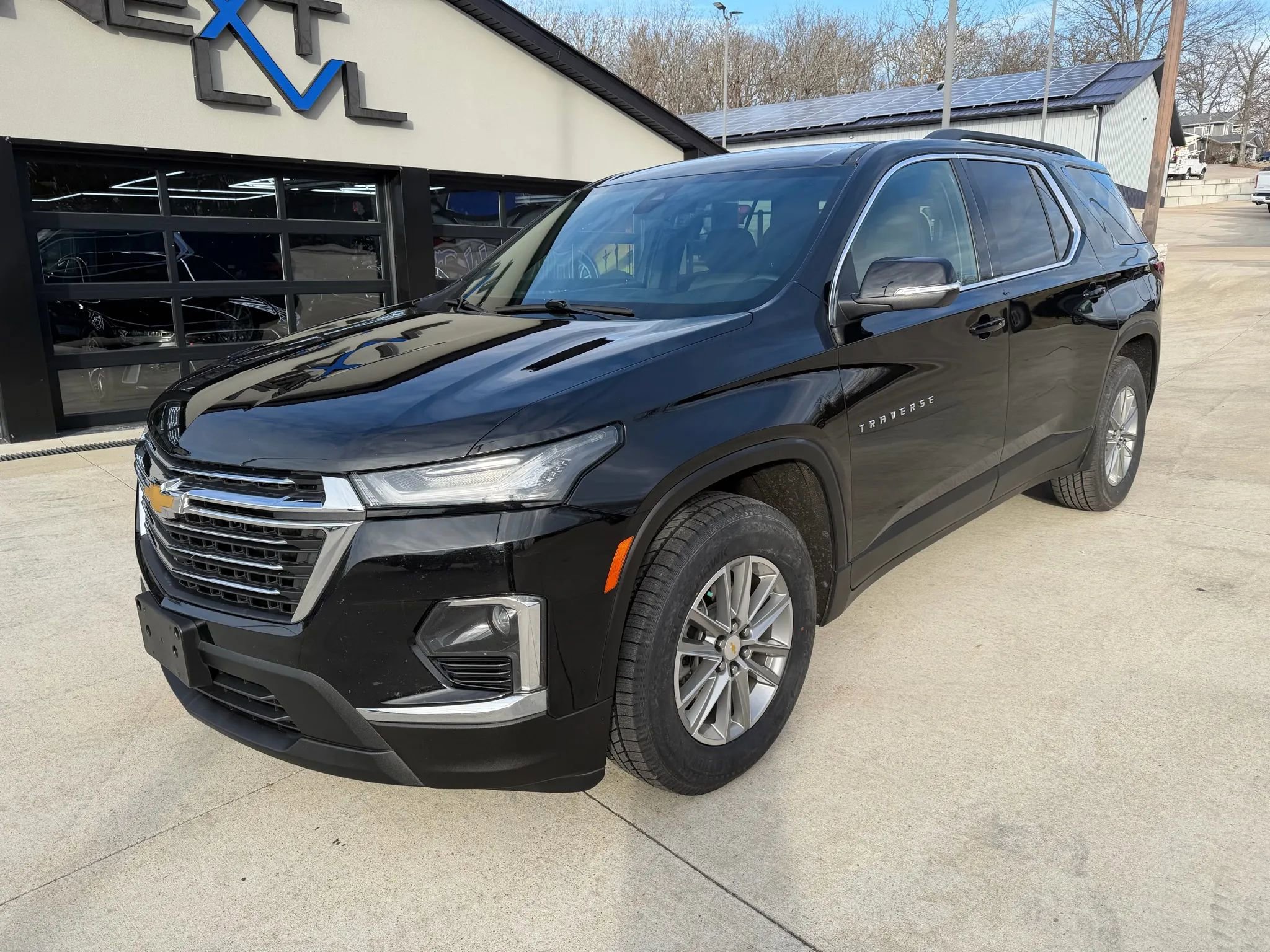Used 2022 Chevrolet Traverse LT image 5