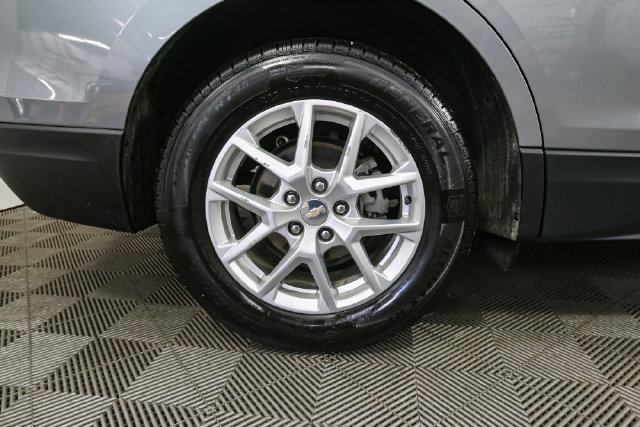 Used 2023 Chevrolet Equinox LT AWD/4WD image 16