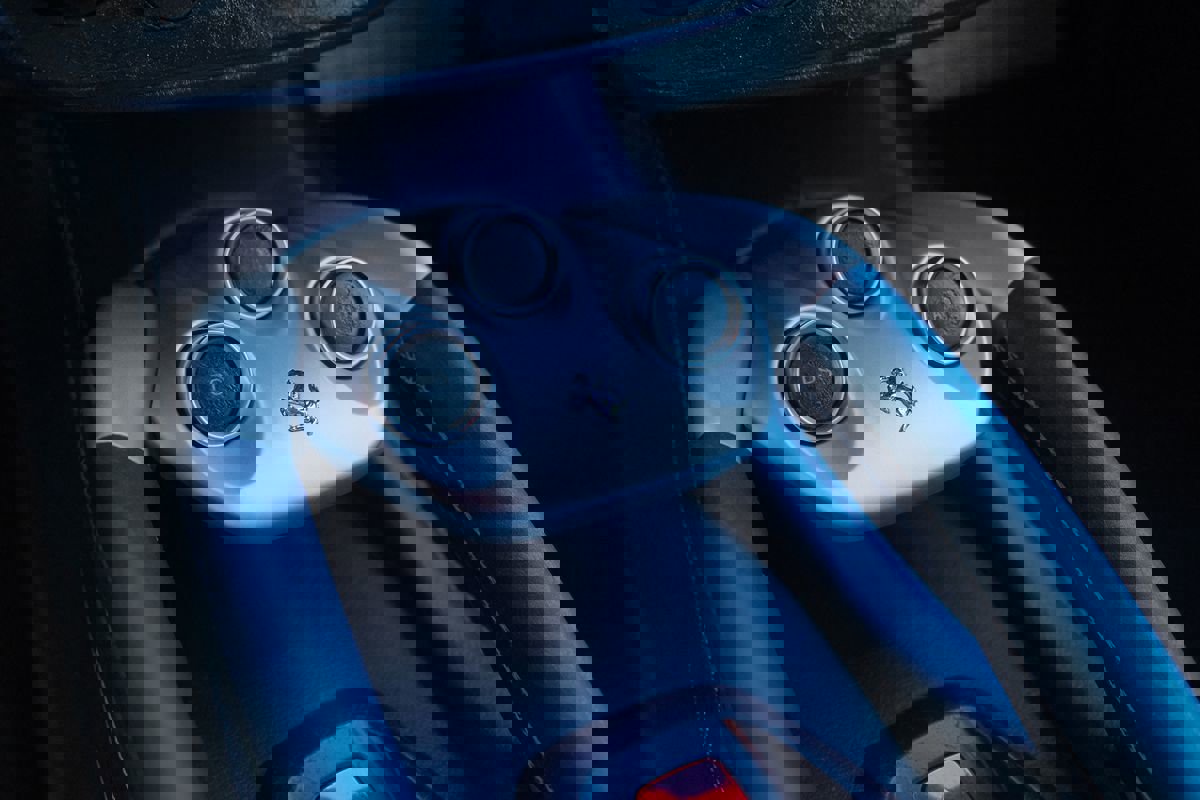 Used 2012 Ferrari FF image 21