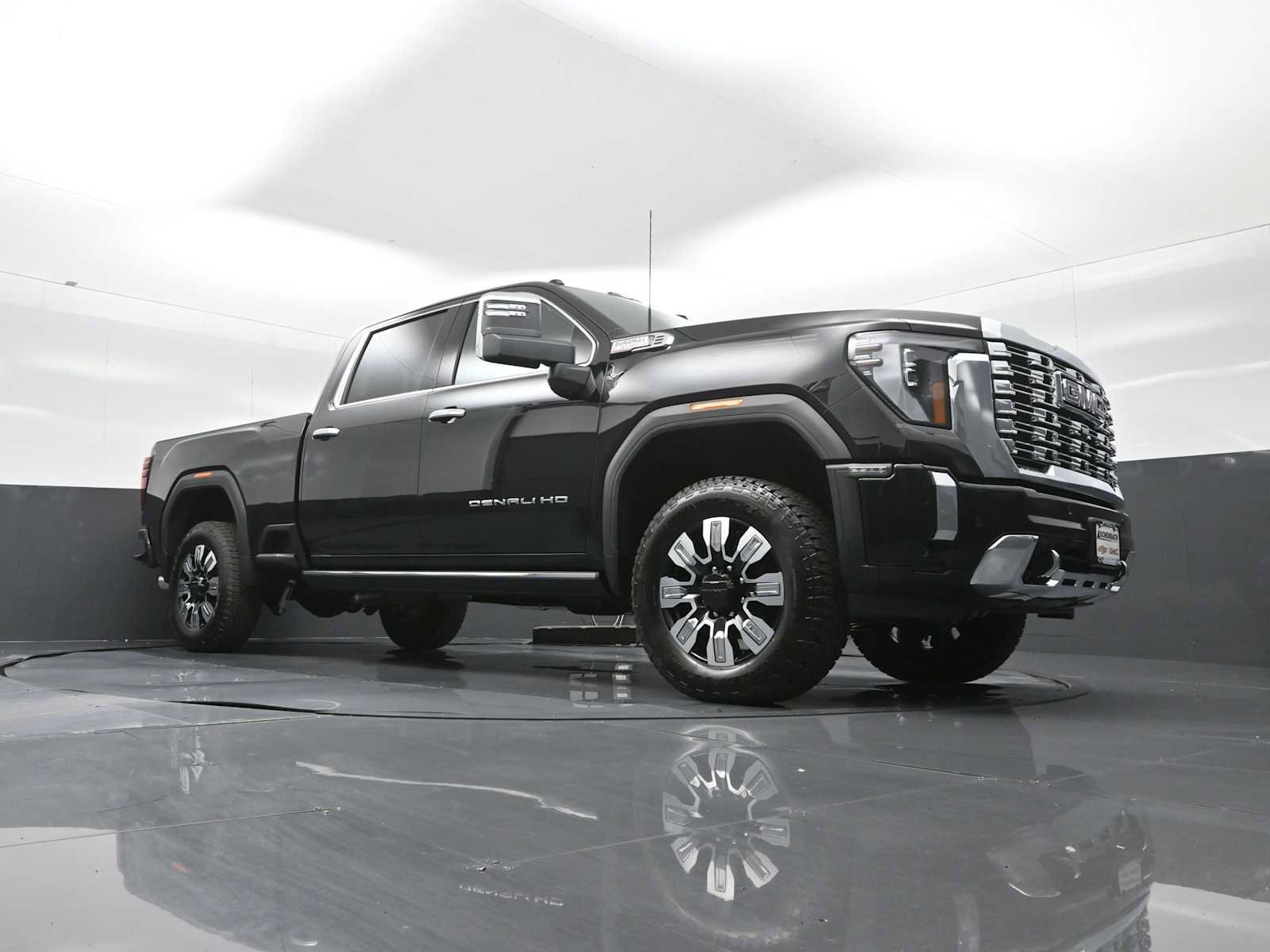 New 2025 GMC Sierra 2500 Denali w/ Technology Package image 18
