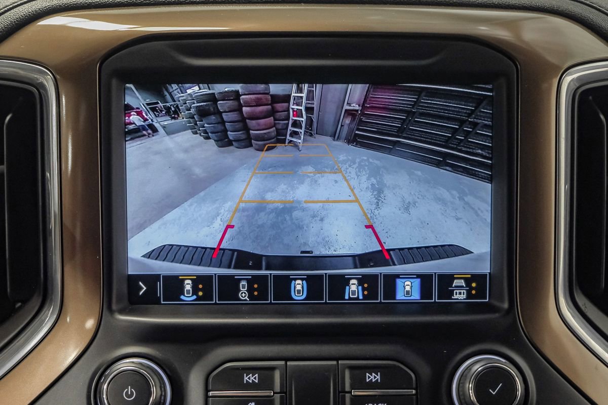 Used 2021 Chevrolet Silverado 3500 High Country w/ Snow Plow Prep/Camper Package image 22