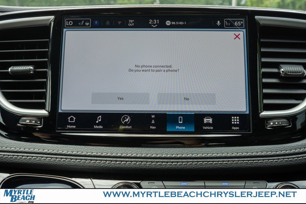 New 2026 Chrysler Pacifica Select image 21