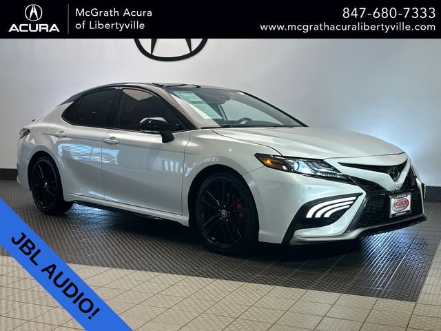 Used 2022 Toyota Camry XSE w/ Navigation Package FWD video 1