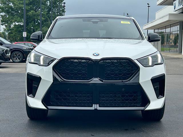 New 2025 BMW X2 xDrive28i w/ Technology Package image 2