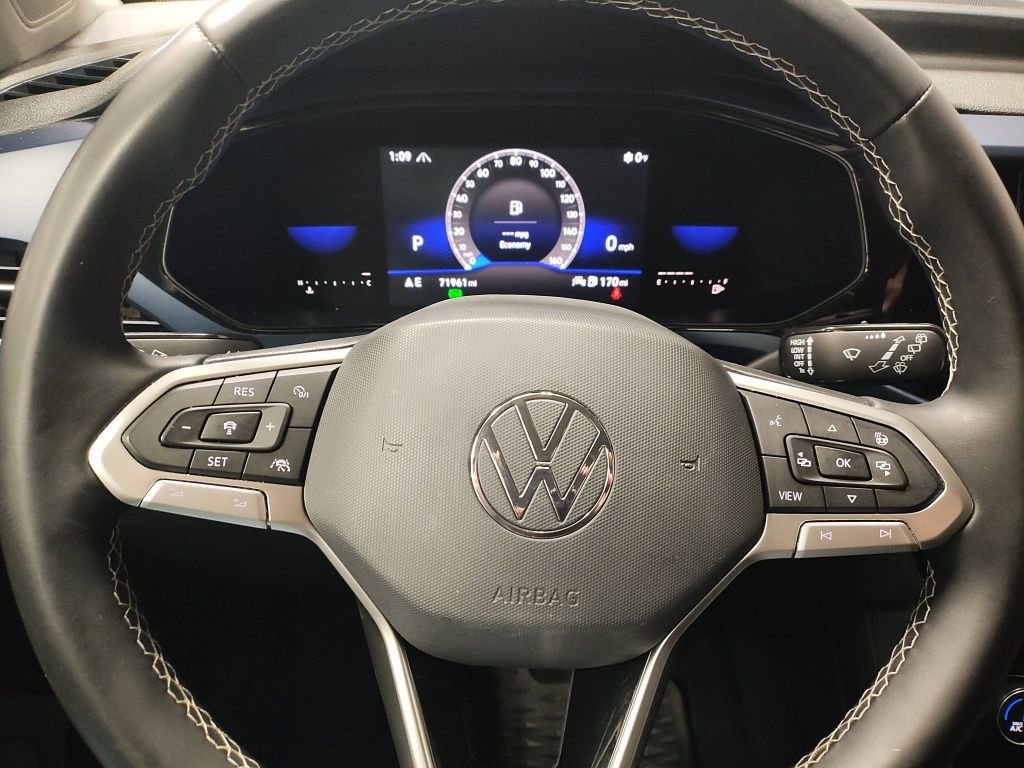 Used 2022 Volkswagen Taos SE image 29