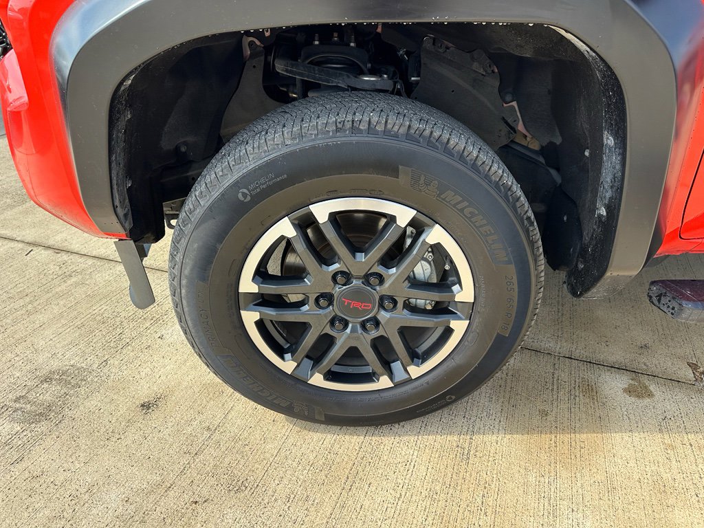 Used 2024 Toyota Tacoma TRD Sport w/ TRD Sport Upgrade Package image 33