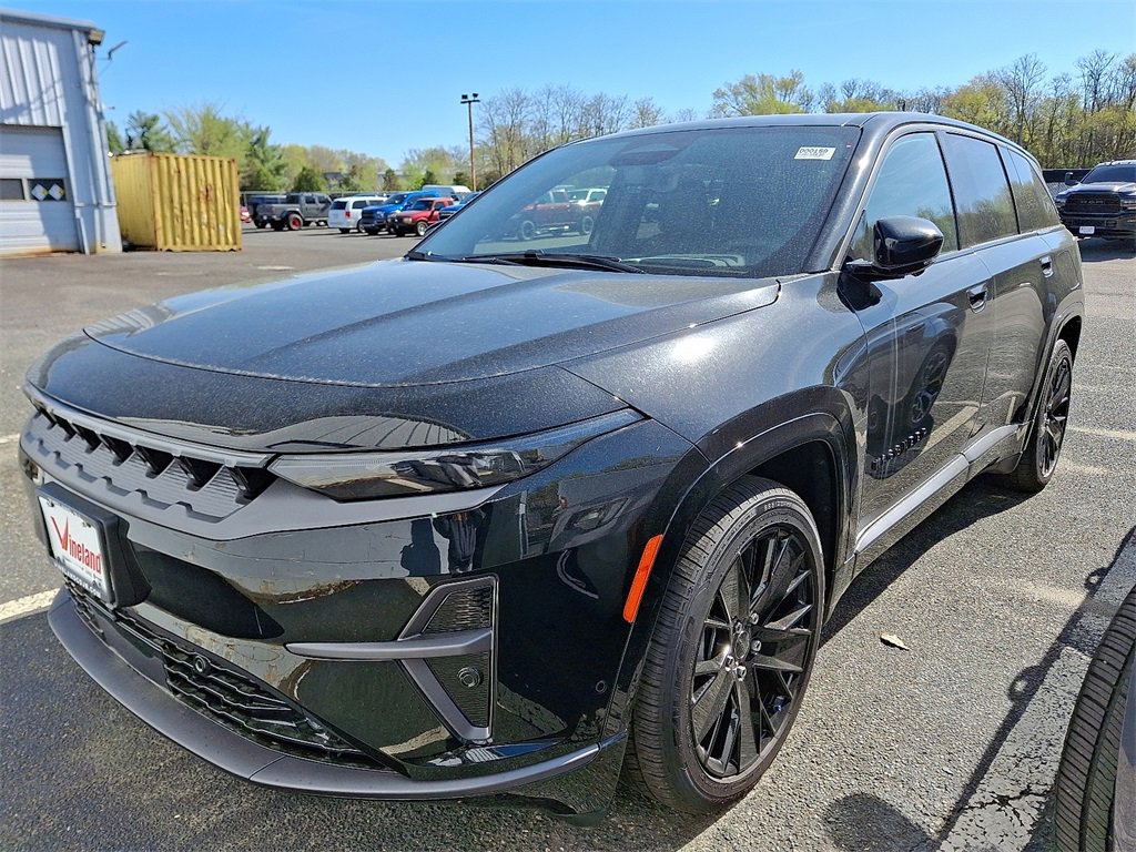 New 2024 Jeep Wagoneer Launch Edition image 2