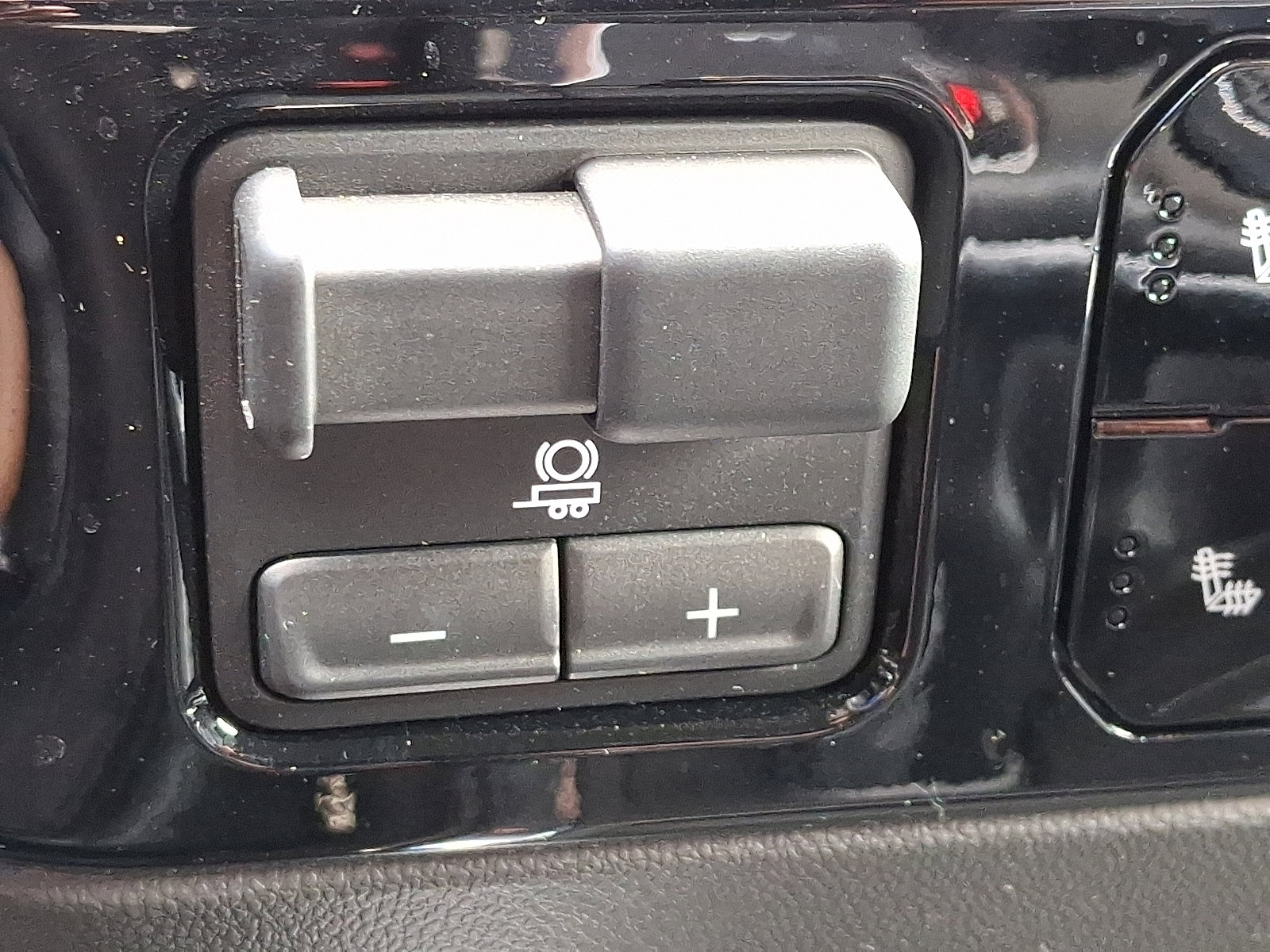 Used 2025 Chevrolet Silverado 1500 LT Trail Boss w/ LT Trail Boss Premium Package image 27