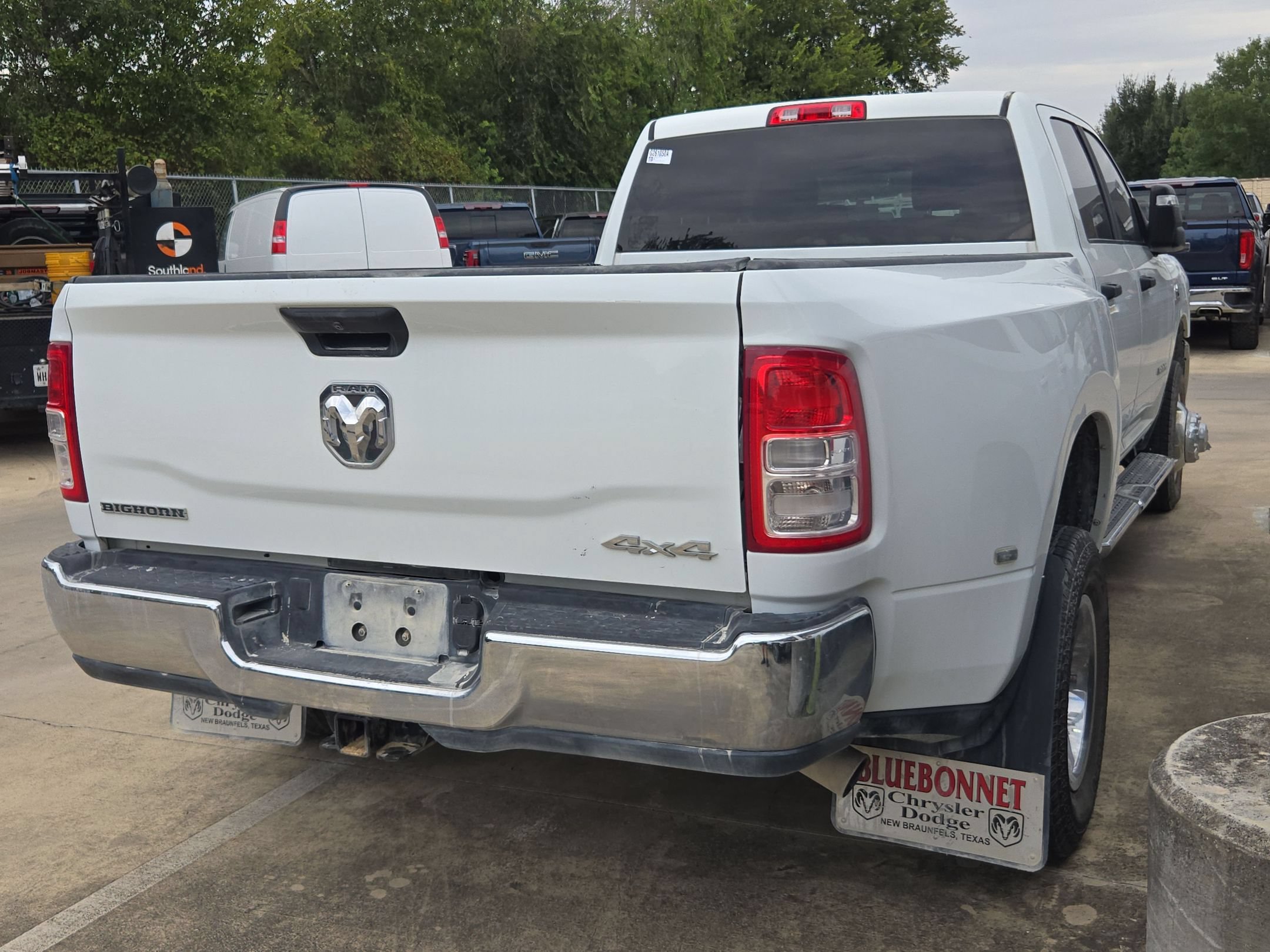 Used 2024 RAM 3500 Big Horn AWD/4WD image 7