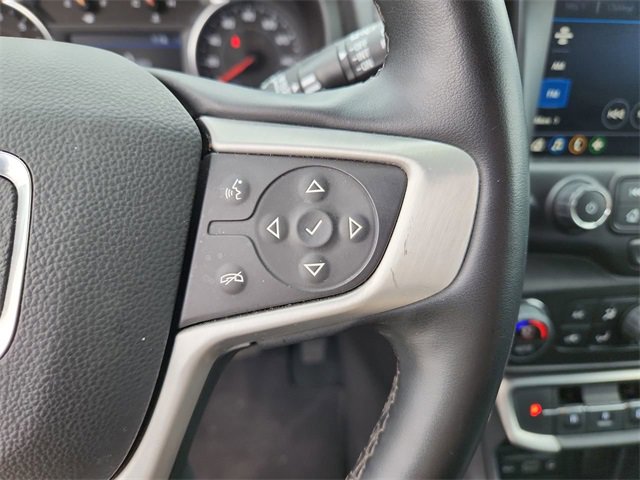 Used 2024 GMC Terrain SLT image 27