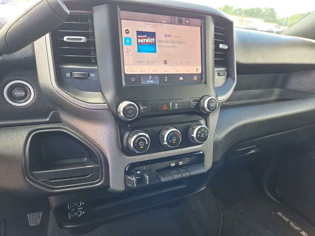Used 2024 RAM 3500 Tradesman w/ Chrome Appearance Group AWD/4WD image 33