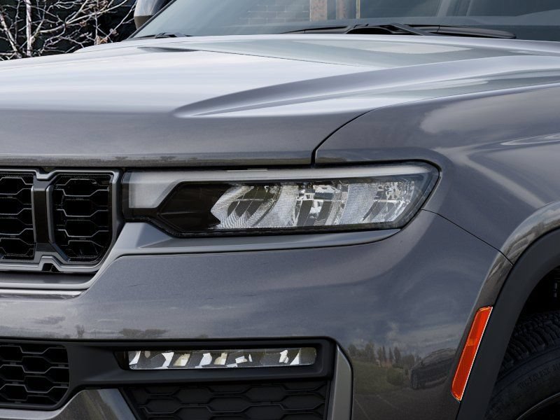 New 2026 Jeep Grand Cherokee Limited w/ Limited Altitude Package AWD/4WD image 10