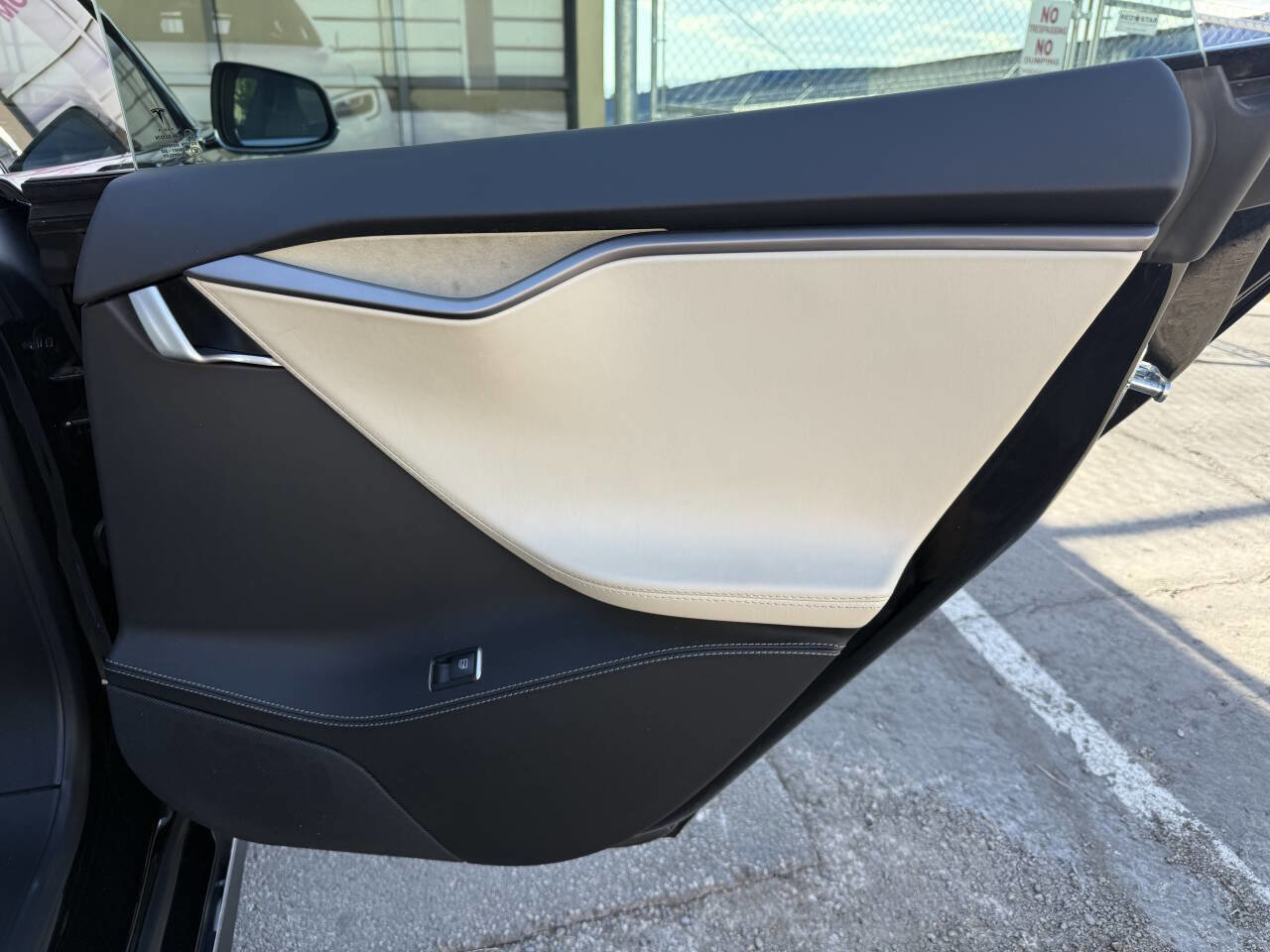 Used 2018 Tesla Model S 75D AWD/4WD image 28