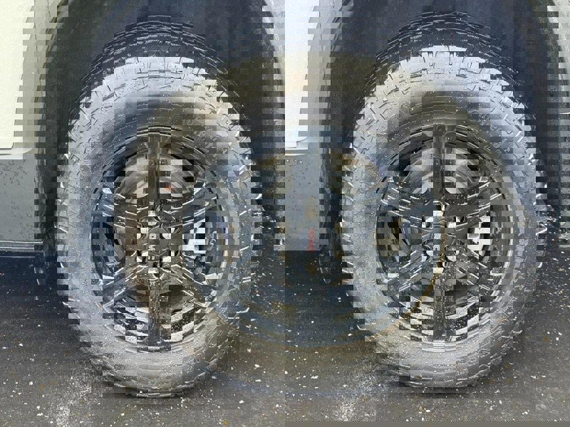 Used 2023 GMC Acadia AT4 w/ Preferred Package image 7