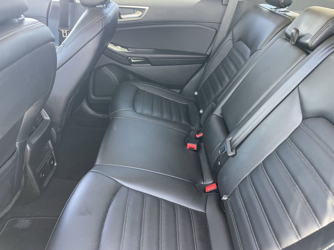 Used 2022 Ford Edge SEL w/ Convenience Package image 14